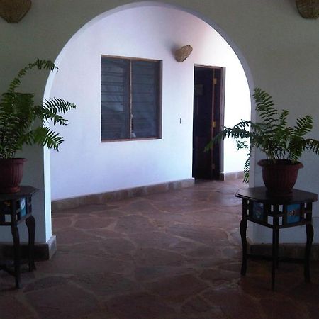 Giraffe House Bed & Breakfast Malindi Luaran gambar