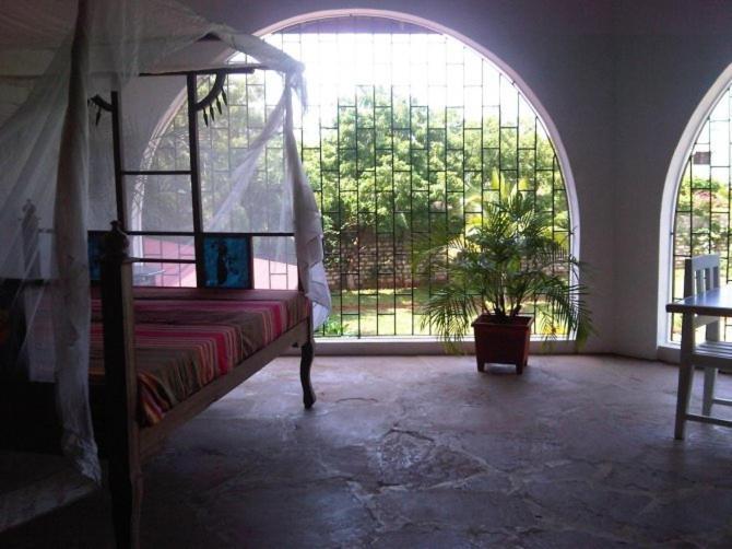 Giraffe House Bed & Breakfast Malindi Bilik gambar